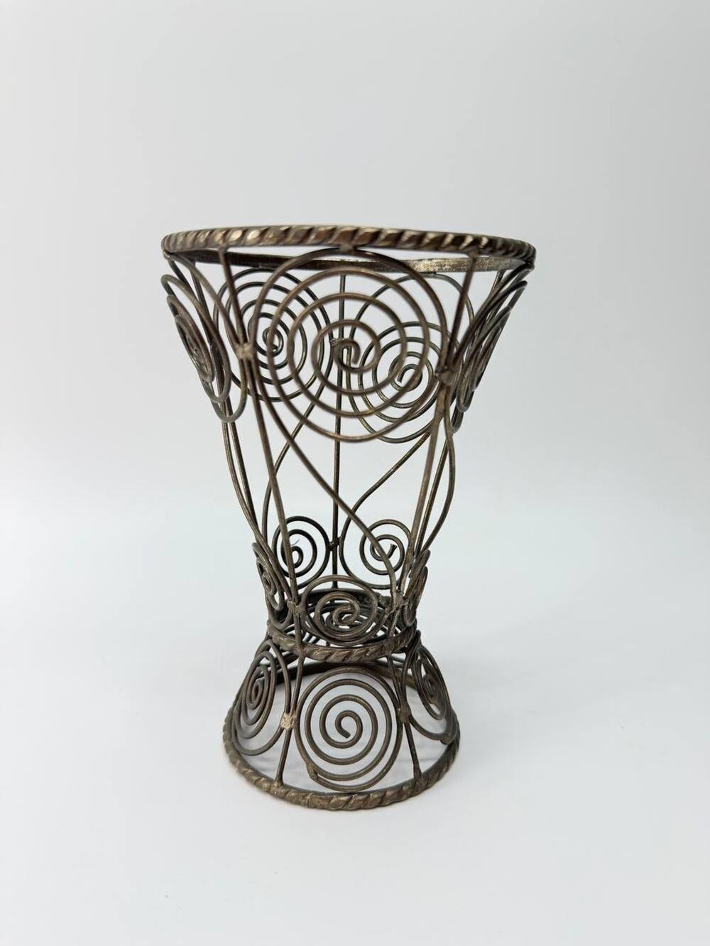 Decorative Metal Scroll Vase Holder Plant Stand Candle Holder Small 0.45 lb